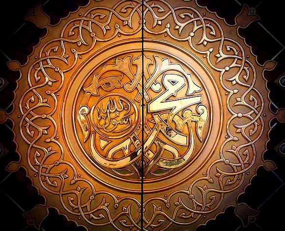 Prophet Muhammad (sw.) was the founder of Islam. In 610, he received the Word of Allah.