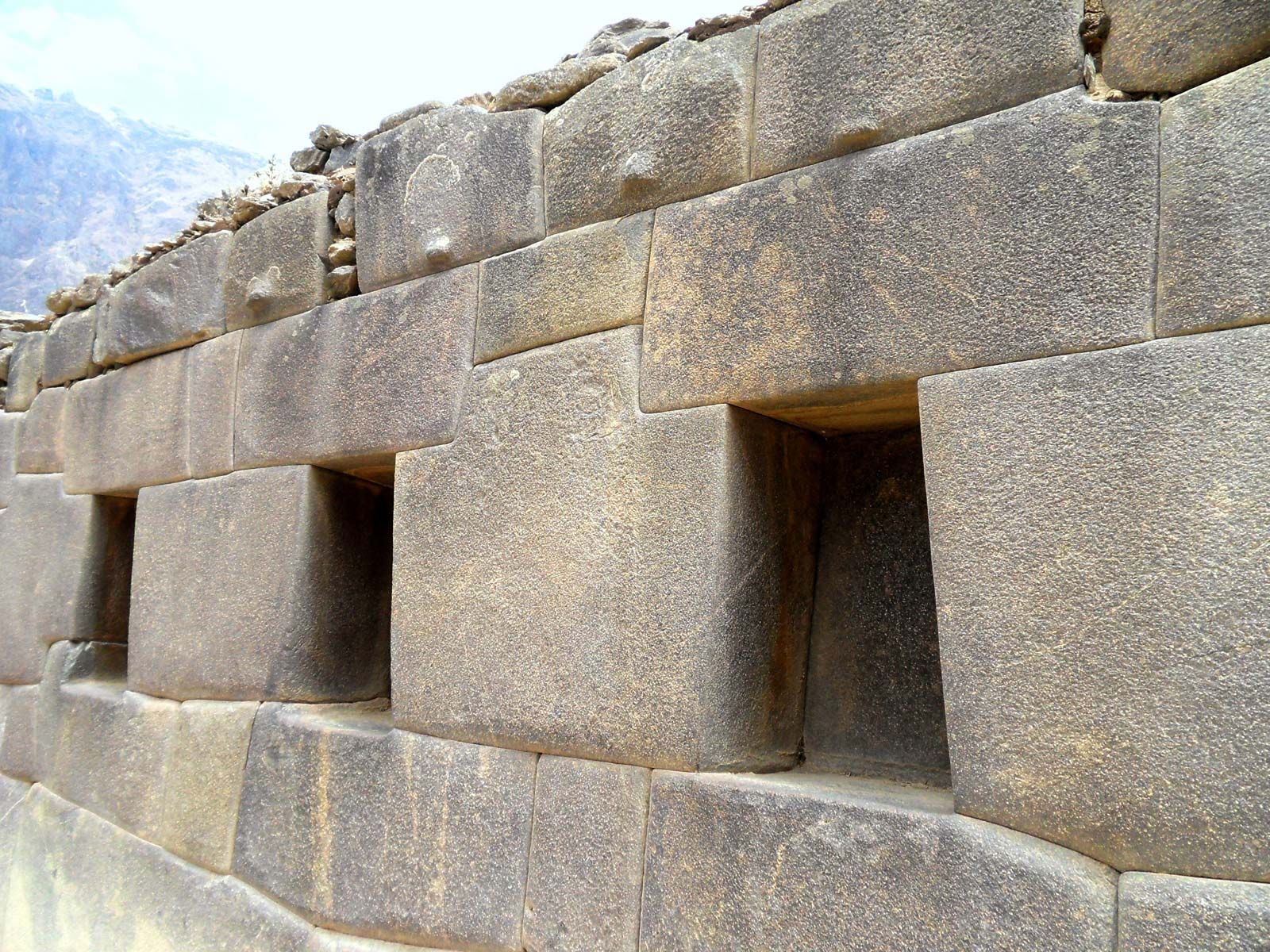 A Brief Description And History of the Ancient Inca Religion-