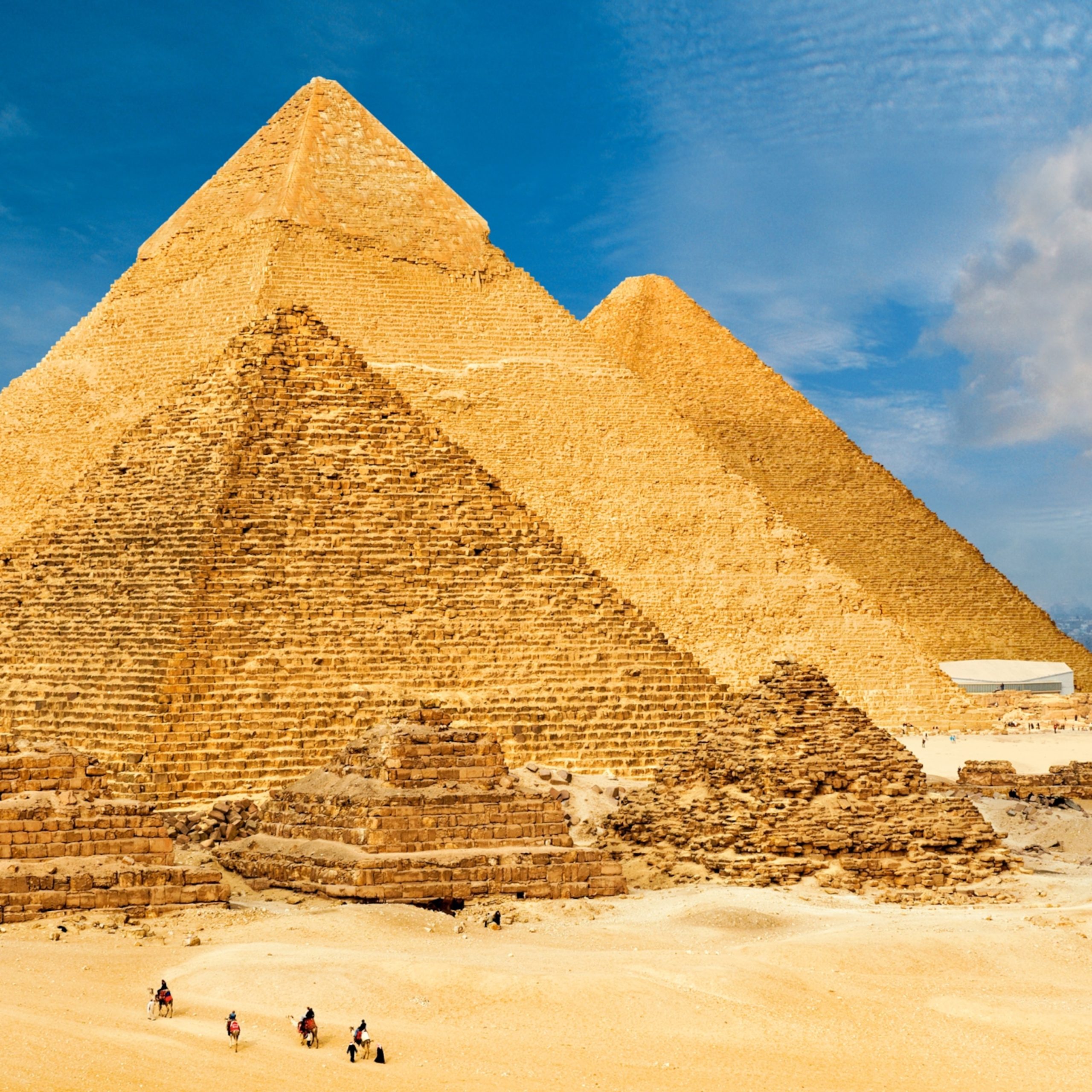 The Giza Pyramid Square History